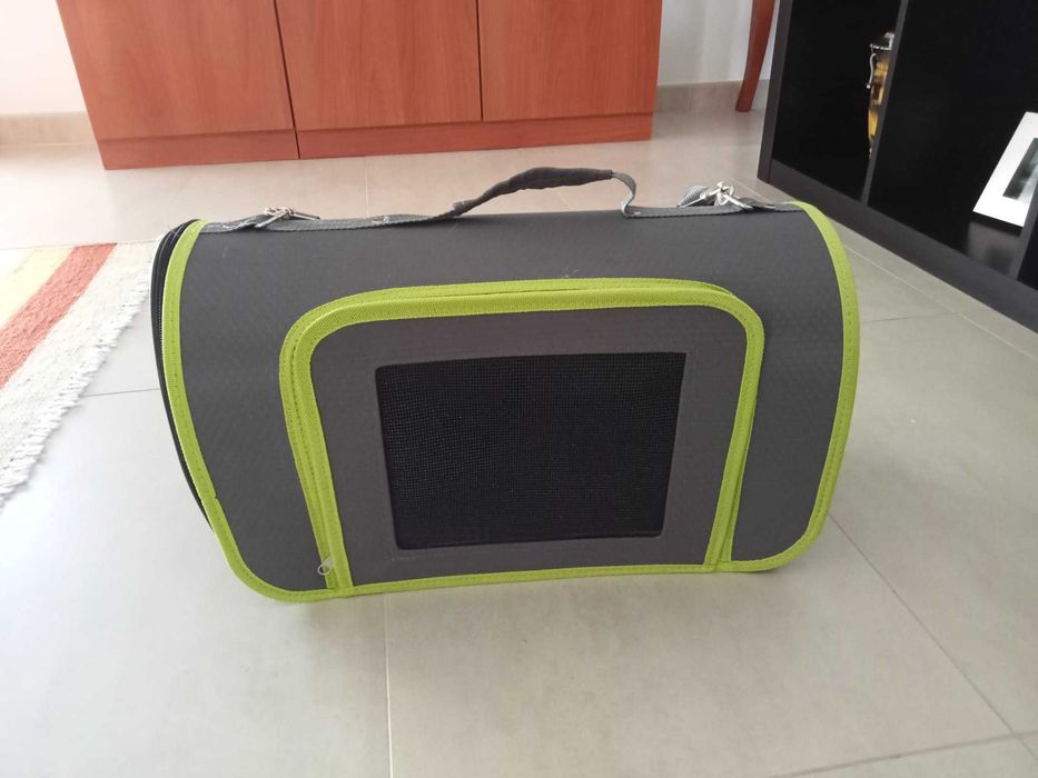 Transportadora gatos ou cães. Moderna, bonita e prática!