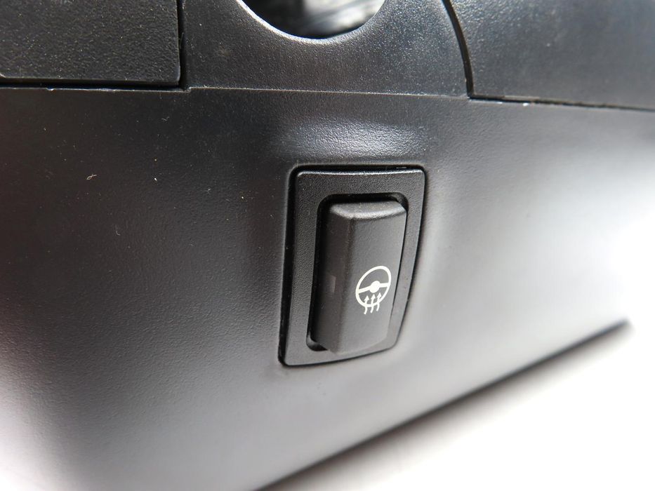 Revestimento / Plástico Da Coluna De Direção Bmw 1 Ref: