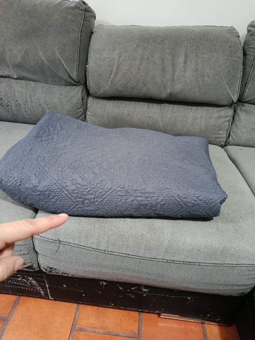 Sofá 3 lugares grande !