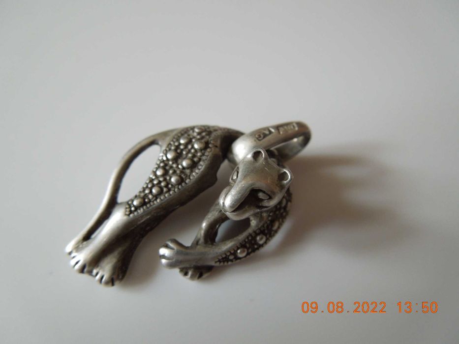 wisiorek srebrny stary