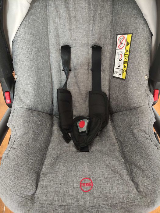 Carrinho e babycoque Pierre Cardin423105544628490246