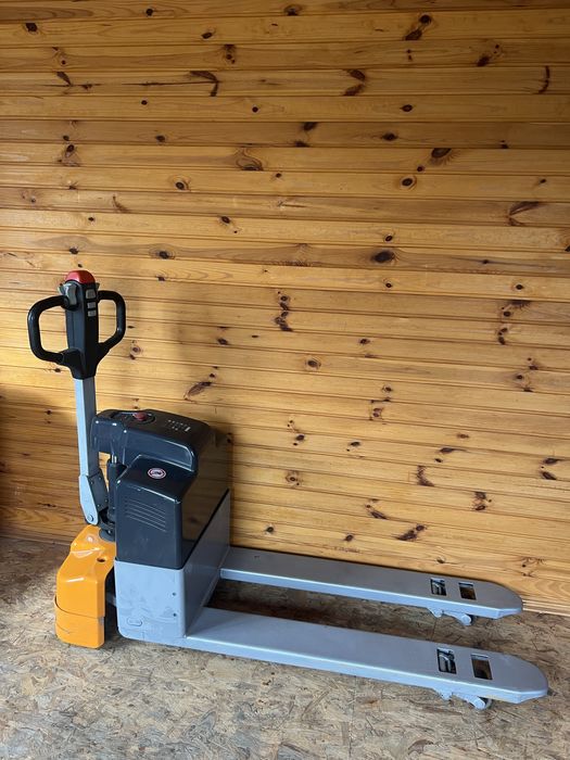 Електрична рохля (рокла), електровізок, навантажувач STILL ECU15C