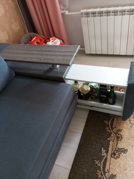 Продається розкладний диван.
