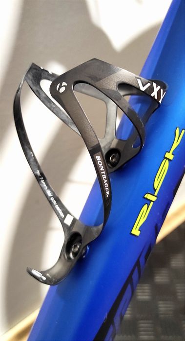 Karbonowy koszyk na bidon Bontrager XXX ultralekki wytrzymały 17g Nowy