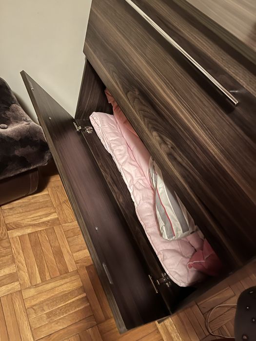 Duża komoda w kolorze ciemny brąz