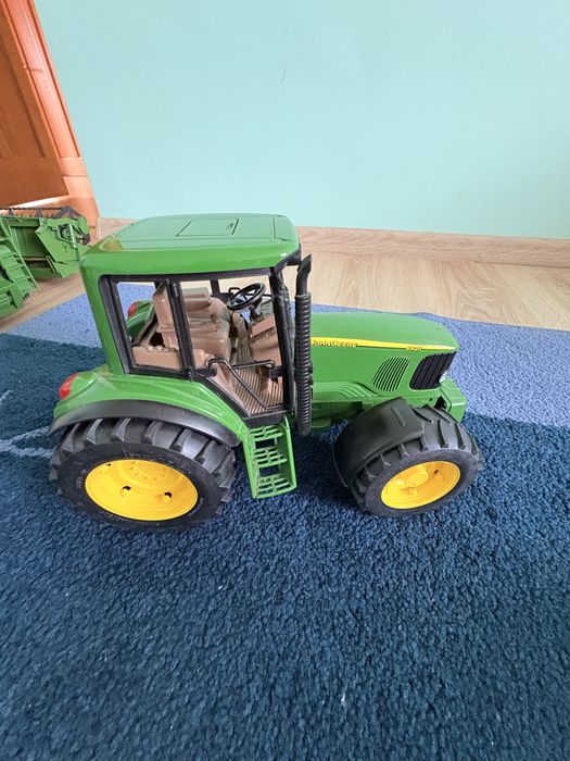Трактор John Deere Bruder Брудер