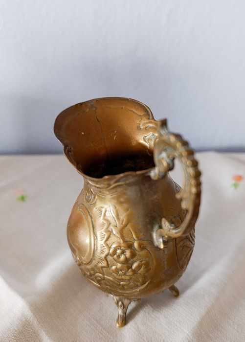 Pequena Cremeira em Latão