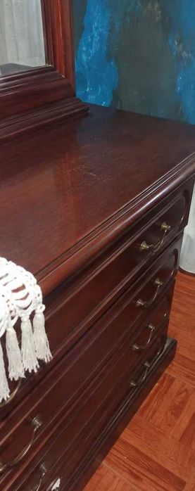 Conjunto de Quarto VINTAGE em Mogno | Guarda-Roupa + Estante c/ Espelho + Mesinha de Cabeceira