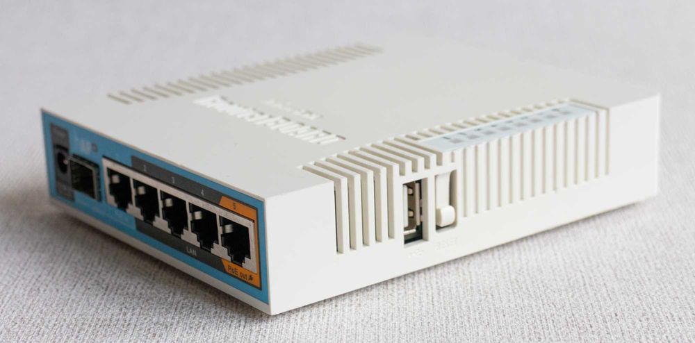 MikroTik hAP ac RB962UiGS-5HacT2HnT-US Wi-Fi AC1750 5xGigabit SFP USB