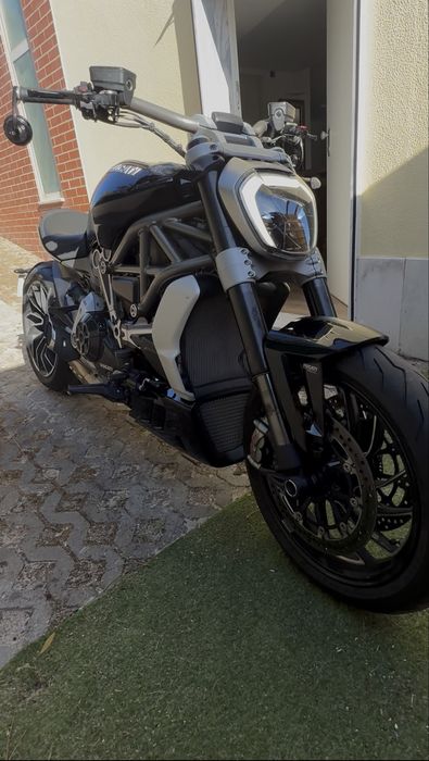 Ducati XDiavel S 1260cc (Nacional) - 7.690 km - Estado de Exposição (Guardada em Estúdio)