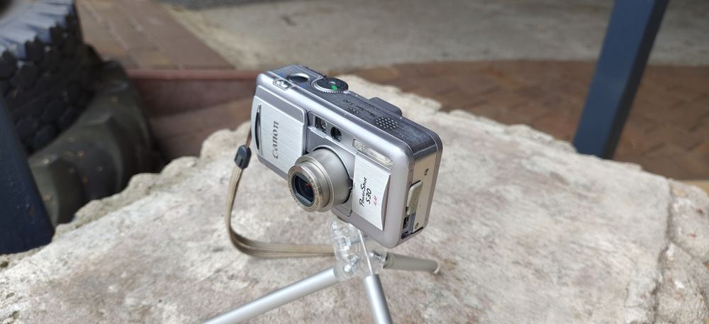 Canon PowerShot S30