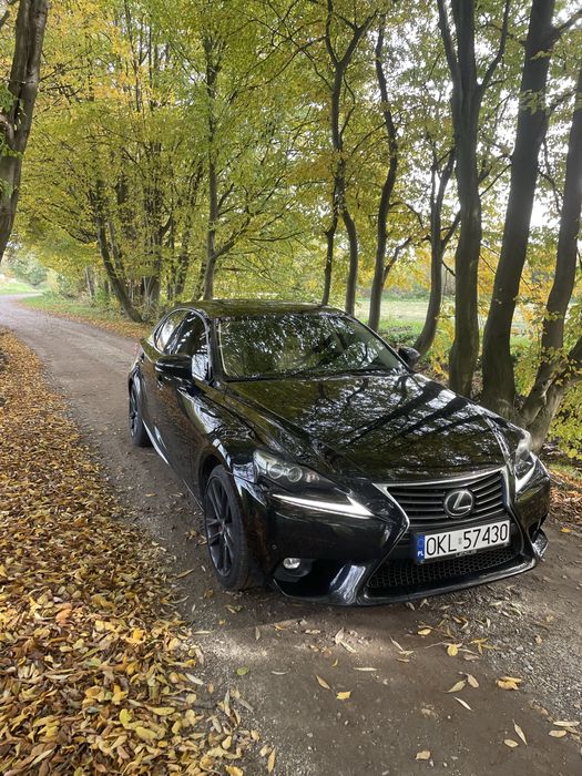 Lexus Is 350 Awd V6