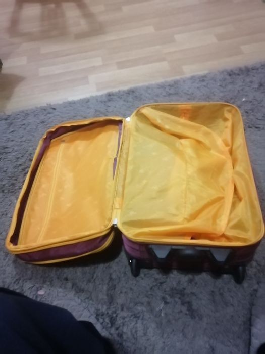 Duas malas de 11 kg troley
