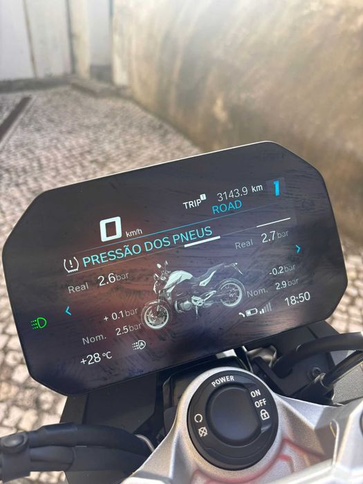 BMW F900R carta A2