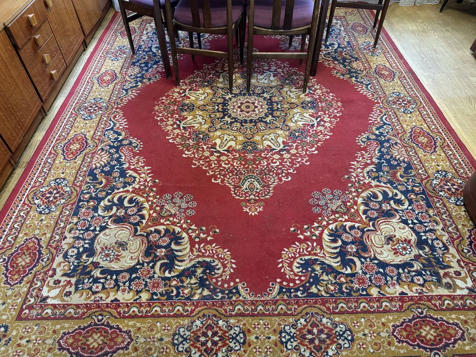 Sprzedam dywan welniany 250/350
