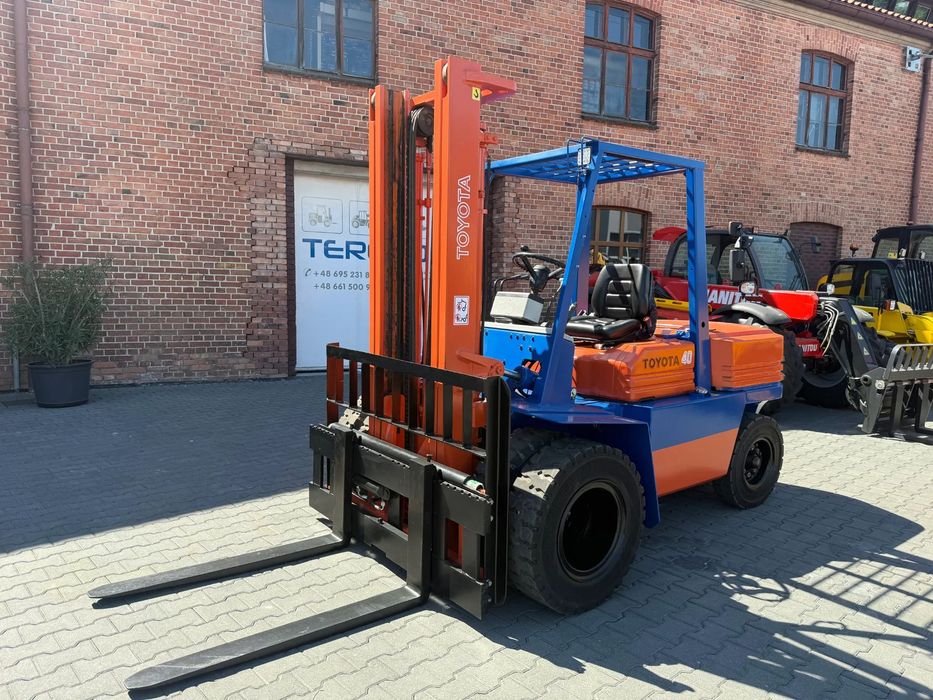 Toyota 02 5FD40  FV23% Import Bez Elektroniki Stan Idealny Diesel 4500KG Po Serwisie