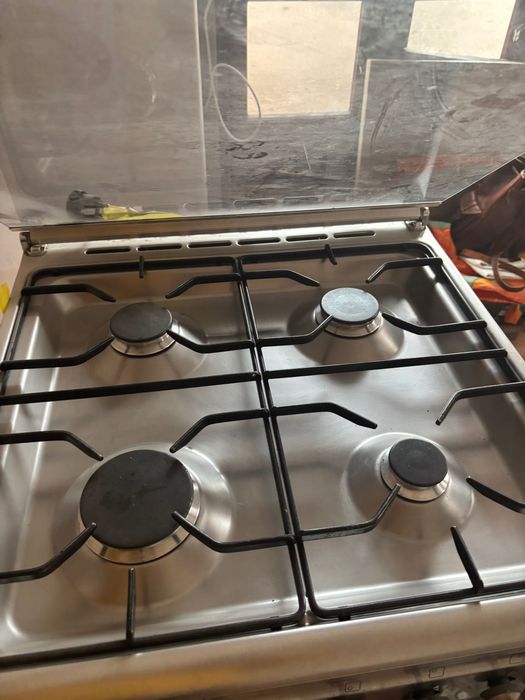 Fogão em bom estado