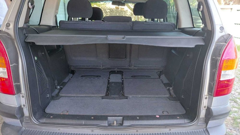 Opel Zafira 2.0 di c/ 7 lugares Nacional