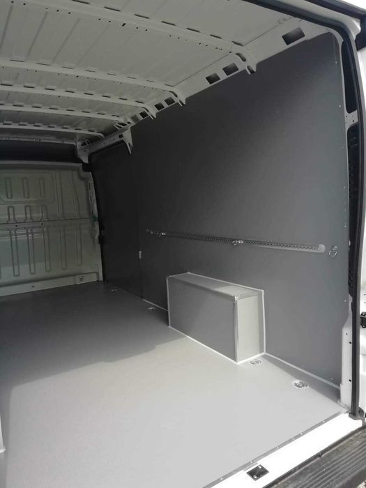 Fiat Ducato L4H2 Profesjonalna zabudowa przestrzeni ładunkowej premium