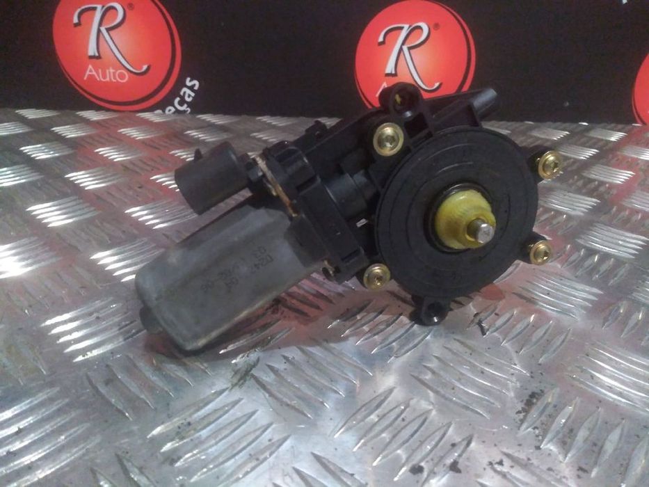 Motor De Limpa Vidro Traseiro Lancia Lybra Sw (839_)