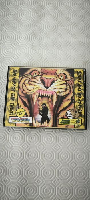 Jogo ZX Spectrum - The Way of the Tiger (Rara Edição 2 Cassetes / Manual 4 Línguas CIB)