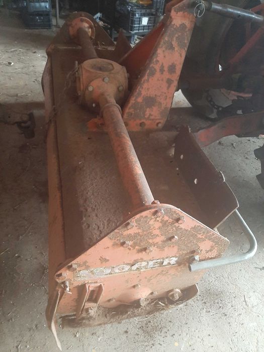 Trator David Brown 885 + Fresa