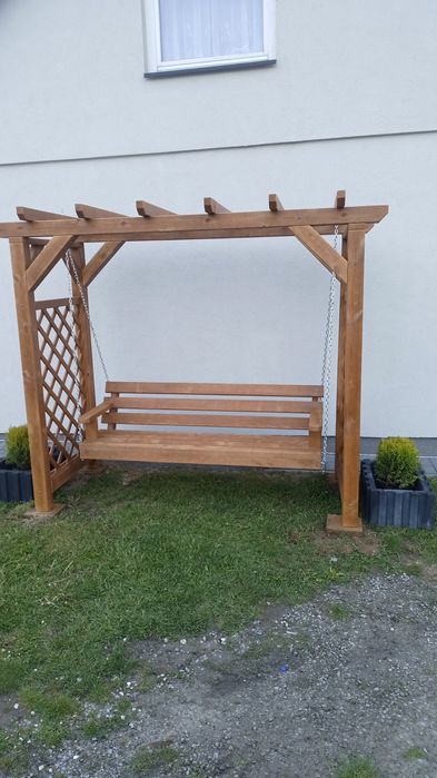 Huśtawka ogrodowa pergola