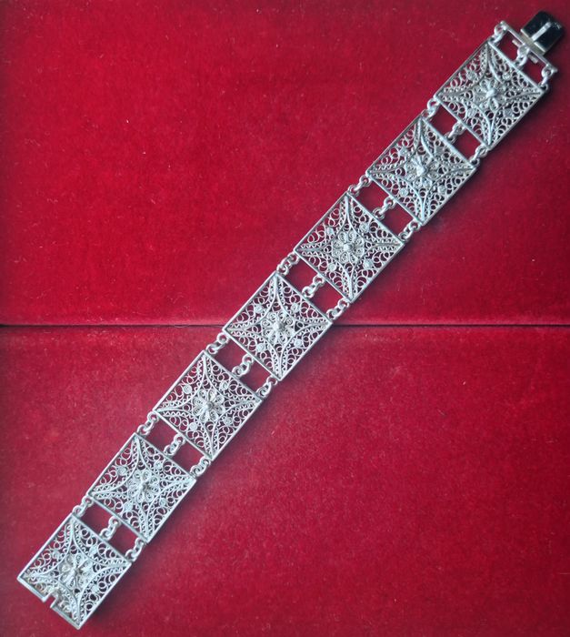 Pulseira em prata filigrana