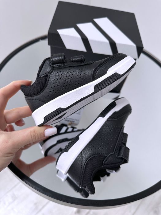 Качественные стильные кроссовки Adidas 19/20/22/23/24/25/26р