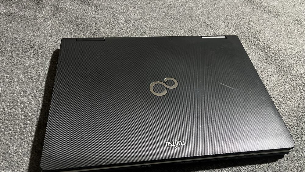 Ноутбук Fujitsu LifeBook S751