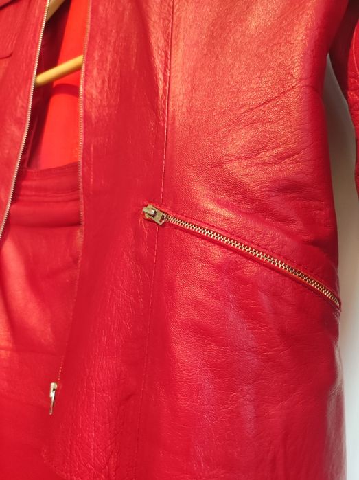 Кожаный женский костюм