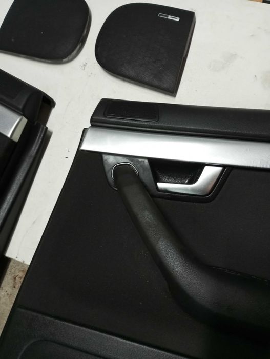 Par de Quartelas Traseiras Audi A4 B7 (2004-2008)