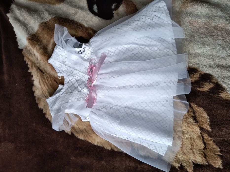 Sukieneczka do chrztu