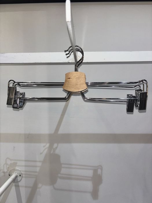 Вішак для одягу деревʼяний