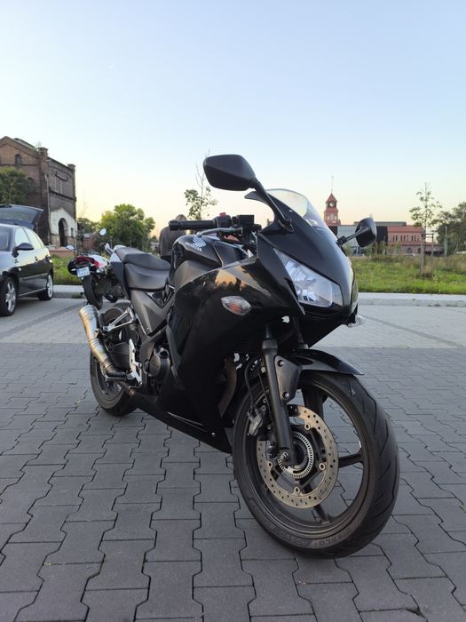 Honda cbr 300/125