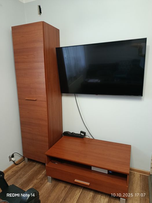 Szafka i półka RTV -100zł