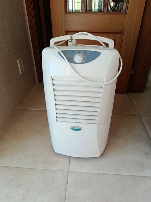 Desumidificador de 9 litros como novo