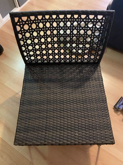 Cadrira Jutholmen de jardim do Ikea com almofadas