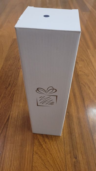 NOWY kubek termiczny butelka termiczna bidon bidoterm 2nakrętki 650 ml