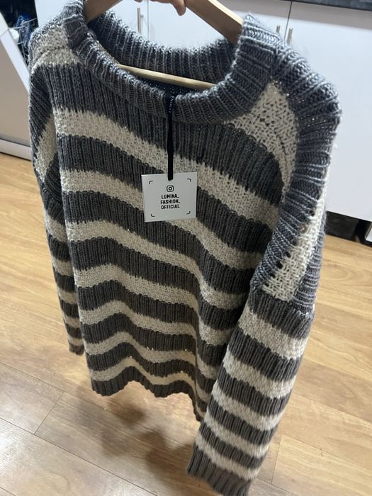Camisola Nova com etiqueta - Portes gratis