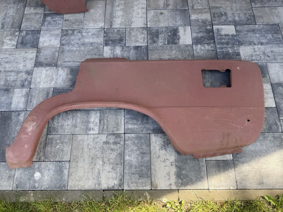 Fiat 125p ORGINALNY lewy błotnik przedni /tylni  pas przedni  / tylni