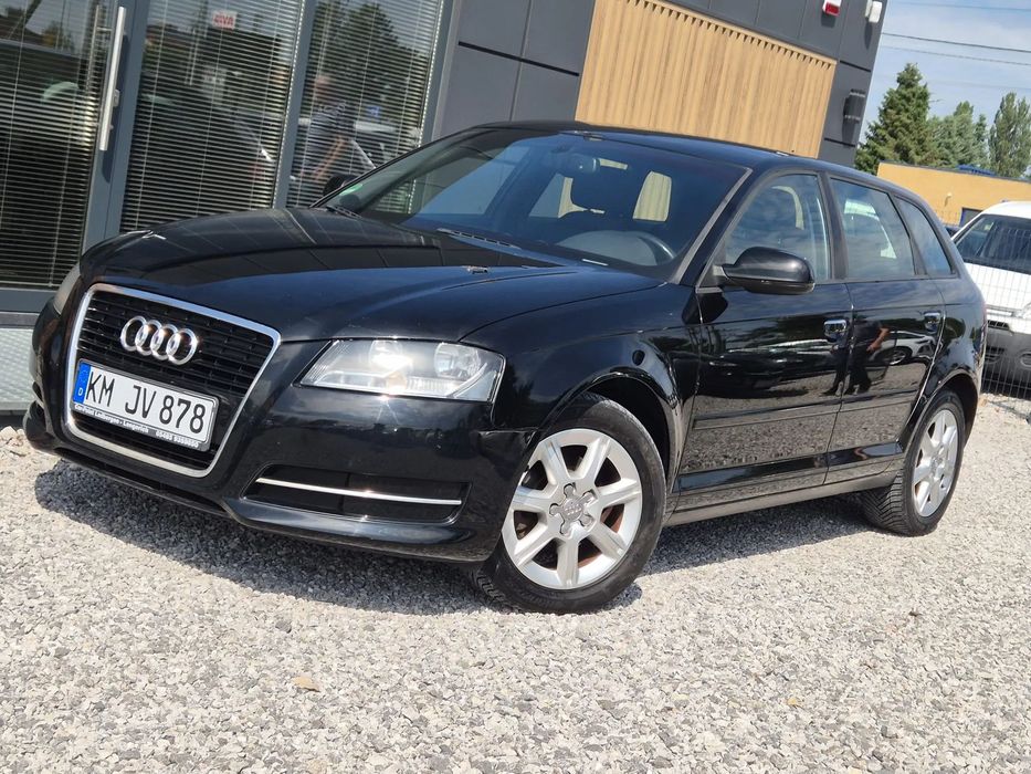 Audi A3 Sportback LIFT 5drzwi 1.6 TDI 105KM navi Serwis Raty GWARANCJA