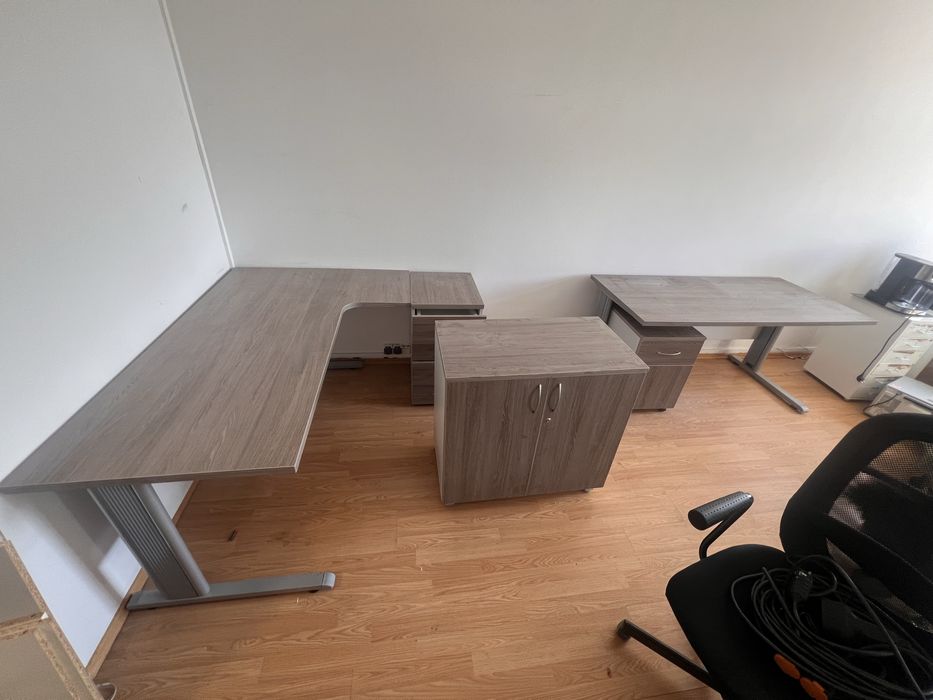 biurko narożne meble biurowe