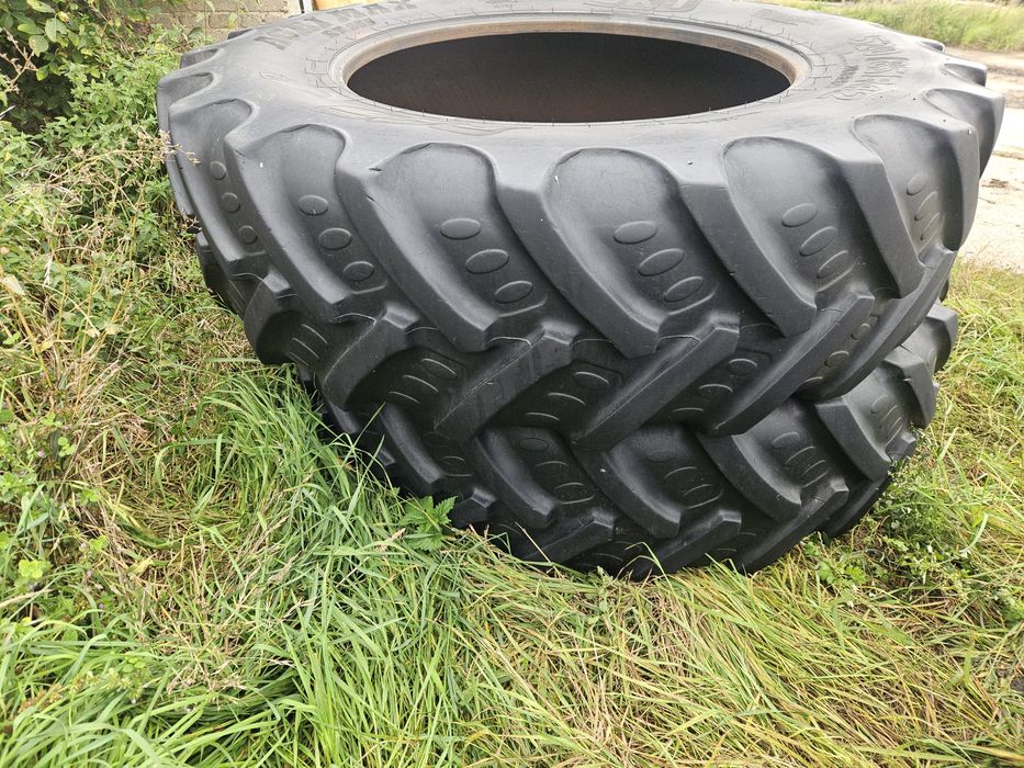 Opony 520/85 r42 (20.8 r42) BKT AGRI MAX