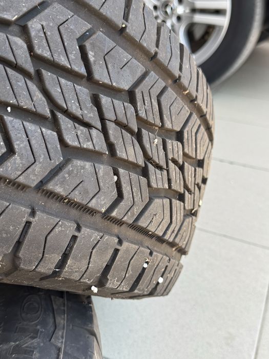 Pneu Continental 235/55 R18
