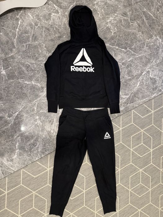 Спортивний костюм Reebok