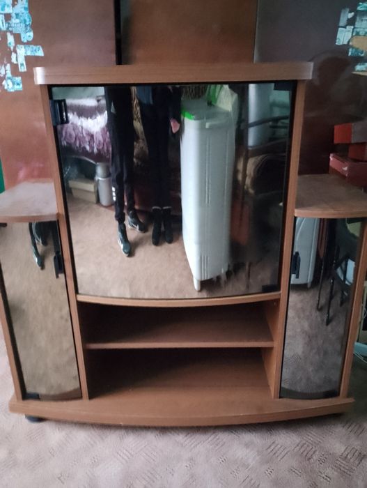 Продам тумба під тв