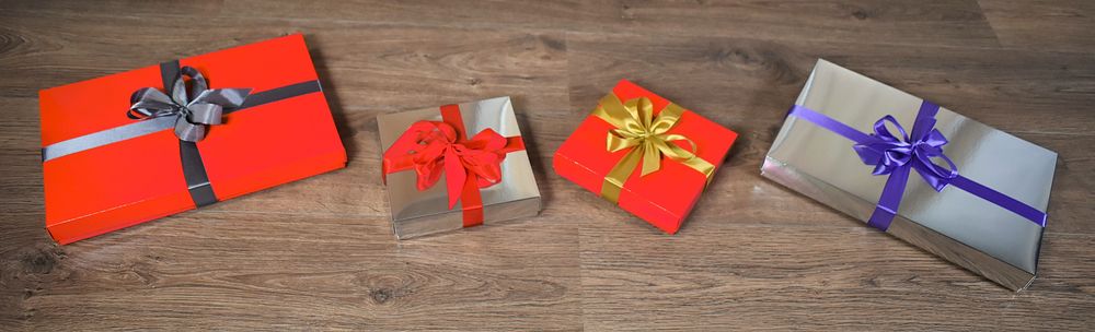 Elegancki prześwitujący komplet bielizna stringi pas czarny pomarańcz
