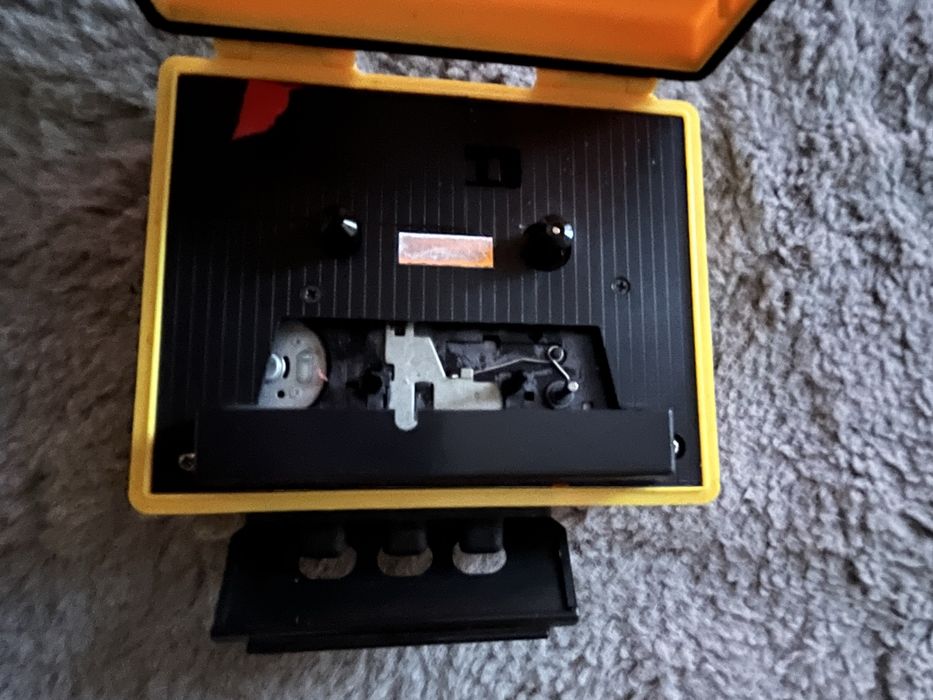 Yoko Walkman lata 80