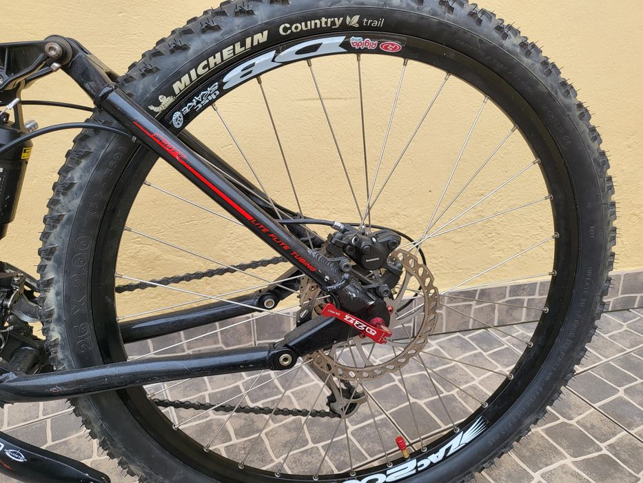 Bicicleta scott  em bom estado (troca)